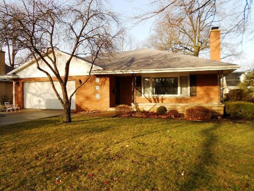 932 S Stone Ave., La Grange, IL 60525
