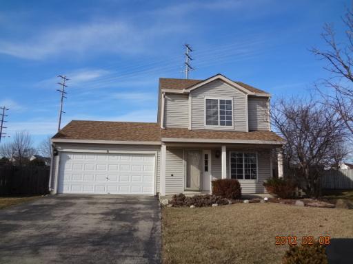 3 Lansbury Cir., Lake In The Hills, IL 60156