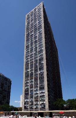 1560 N Sandburg Ter. #2101, Chicago, IL 60610