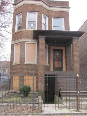 4905 W Thomas St., Chicago, IL 60651