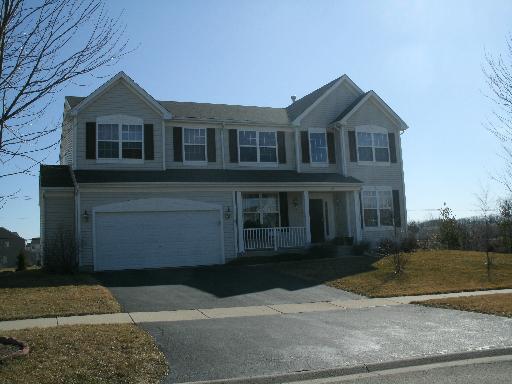 699 Silver Leaf Ln., Round Lake, IL 60073