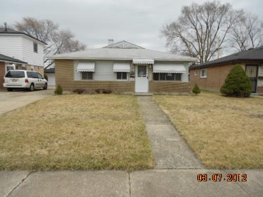 1363 Mackinaw Ave., Calumet City, IL 60409