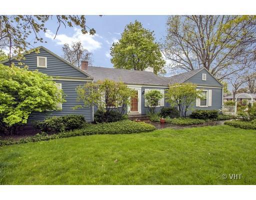 842 Leyden Ln., Wilmette, IL 60091