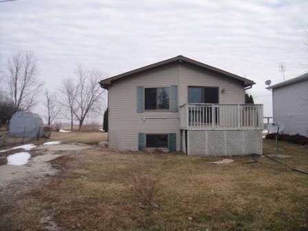 351 E Kirke Gate, Lee, IL 60530