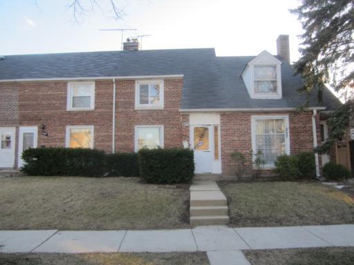 1427 Willow Ave., Des Plaines, IL 60016