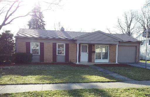 1300 Durham Dr., Aurora, IL 60506