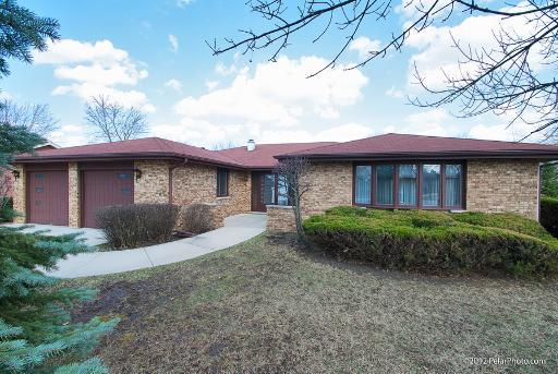 321 S Knollwood Dr., Schaumburg, IL 60193