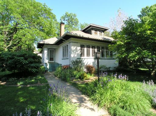 345 8th Ave., La Grange, IL 60525