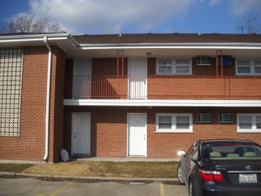 1111 Holiday Ln. #14, Des Plaines, IL 60016
