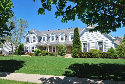 261 S Old Creek Rd., Vernon Hills, IL 60061