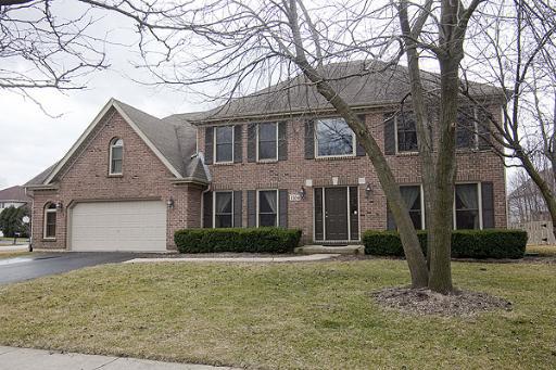 1304 Avon Ct., Naperville, IL 60564