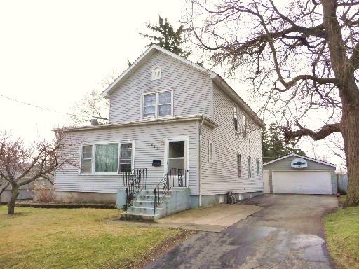 813 Oak St., Elgin, IL 60123