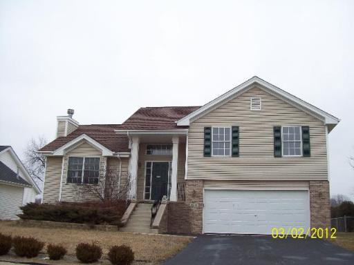9261 Longfellow Ln., Machesney Park, IL 61115