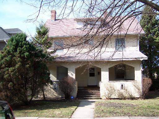 1826 Wesley Ave., Evanston, IL 60201