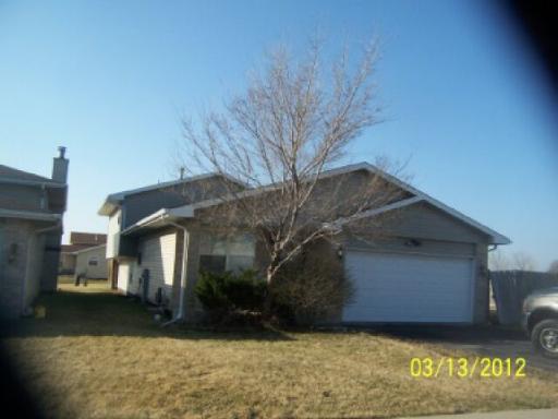 1664 Carolina Dr., Sauk Village, IL 60411