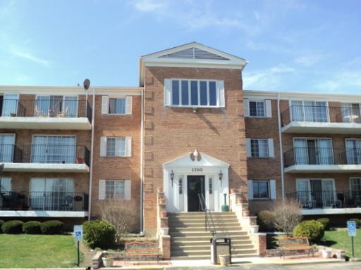 1110 Farnsworth Ave. #111, Aurora, IL 60505