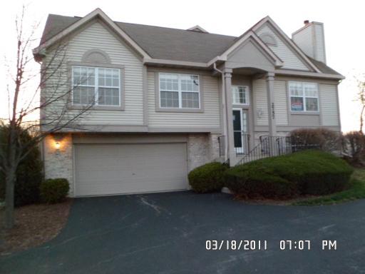 2757 Woodmere Dr., Darien, IL 60561