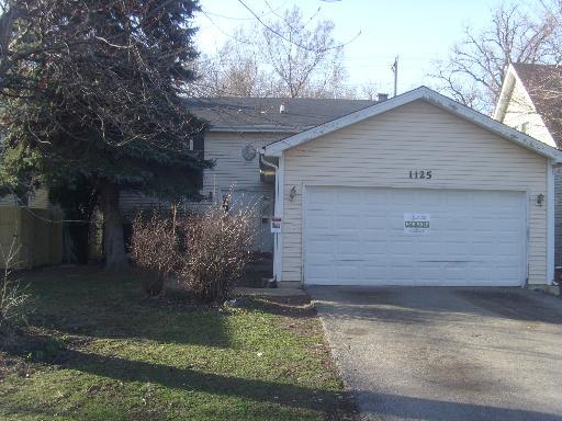 1125 Greensfield Dr., Naperville, IL 60563