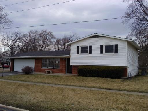 1024 Walnut Ave., Hanover Park, IL 60133