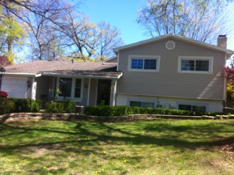 1 Hilltop Dr., Schaumburg, IL 60193