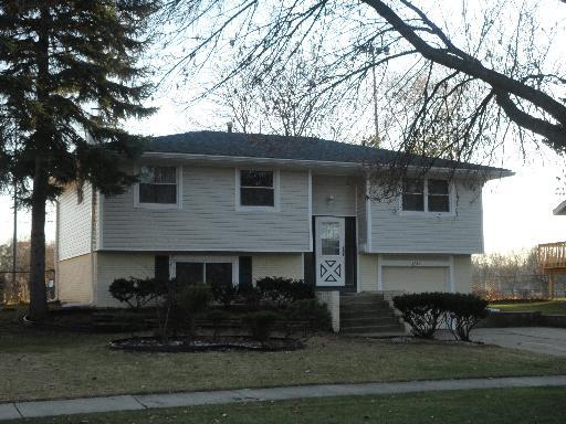 1311 Milton Ln., Schaumburg, IL 60193