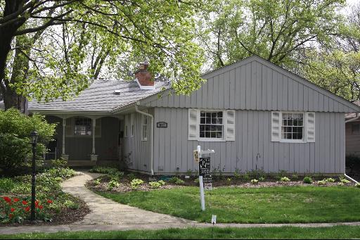 647 Maple Ave., Downers Grove, IL 60515