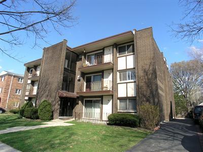 27 S Waiola Ave. #203, La Grange, IL 60525