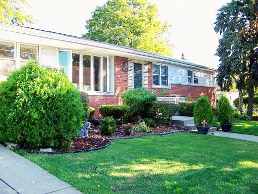 9840 Warren Ave., Oak Lawn, IL 60453