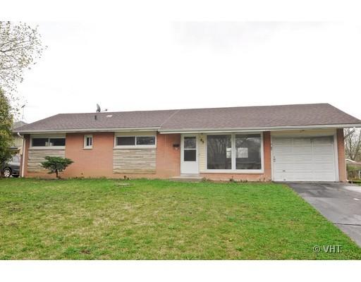 65 Forest Park Ln., Hoffman Estates, IL 60169