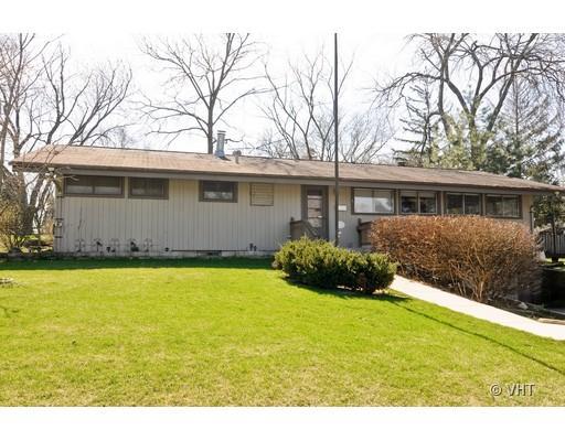 724 Lill St., Barrington, IL 60010
