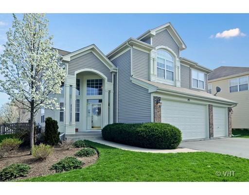 45 Preserve Ct., Lindenhurst, IL 60046