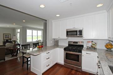 977 Harris Rd. #112, Grayslake, IL 60030