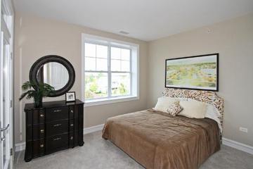 977 Harris Rd. #112, Grayslake, IL 60030