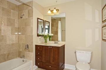 977 Harris Rd. #112, Grayslake, IL 60030