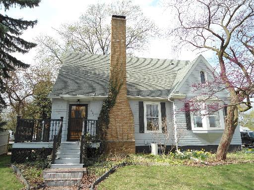 628 N 2nd St., Rochelle, IL 61068