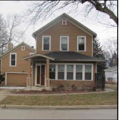 711 Walnut St., Lemont, IL 60439