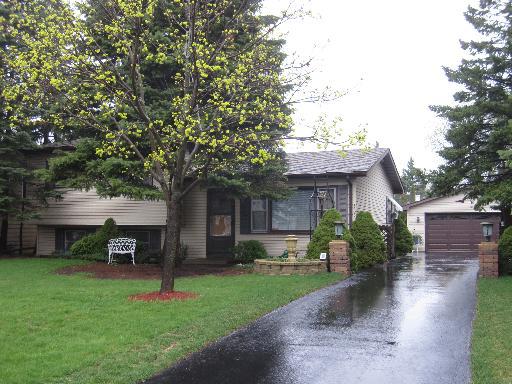 2808 Vercoe Ave., Waukegan, IL 60087