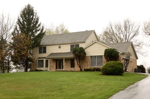 25202 N Ivy Ln., Hawthorn Woods, IL 60047