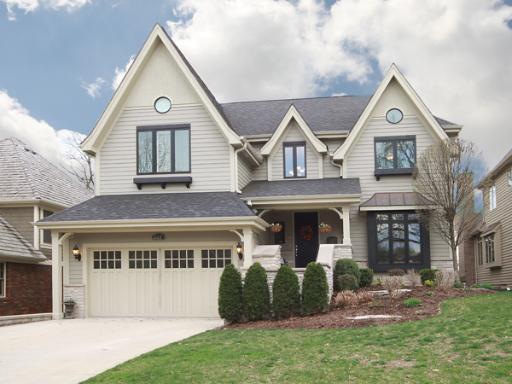 337 S Wright St., Naperville, IL 60540