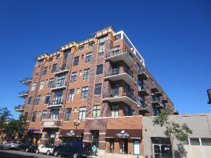 3631 N Halsted St. #202, Chicago, IL 60613