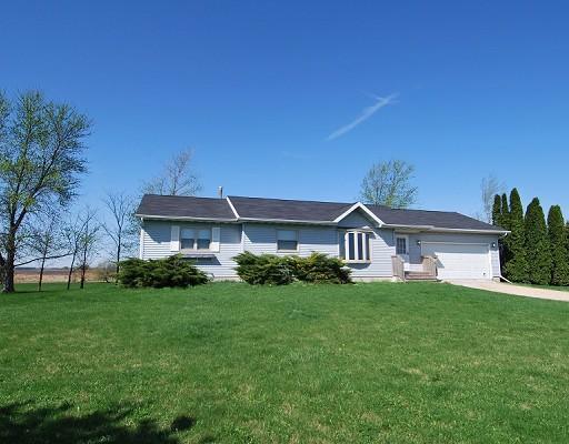 4385 N State Rte 23, Leland, IL 60531