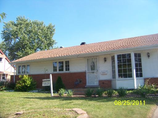 7025 W 88th Pl., Bridgeview, IL 60455
