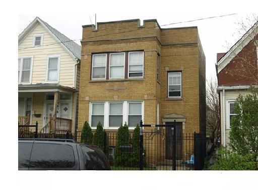 3810 N Whipple St., Chicago, IL 60618