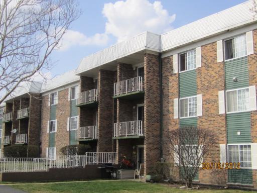 1627 N Windsor Dr. #205, Arlington Heights, IL 60004