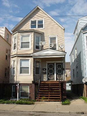3840 W Diversey Ave., Chicago, IL 60647