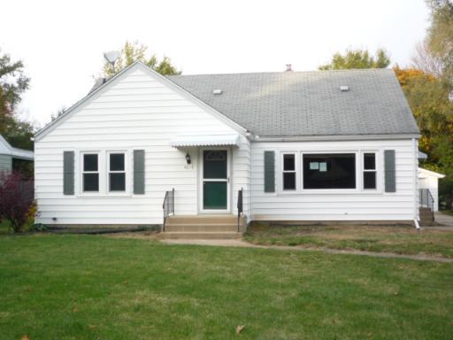 4028 Pinecrest Rd., Rockford, IL 61107