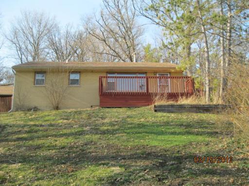 606 Menominee Dr., Lake In The Hills, IL 60156
