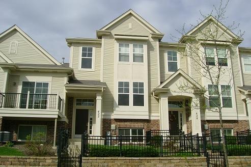 422 Grosvenor Ln., Aurora, IL 60504