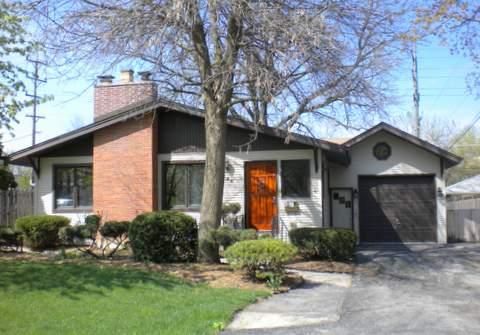 124 Byrd Ct., Clarendon Hills, IL 60514