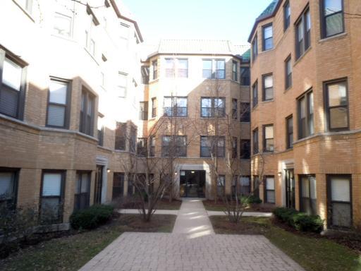 7635.5 N Greenview Ave. #2N, Chicago, IL 60626